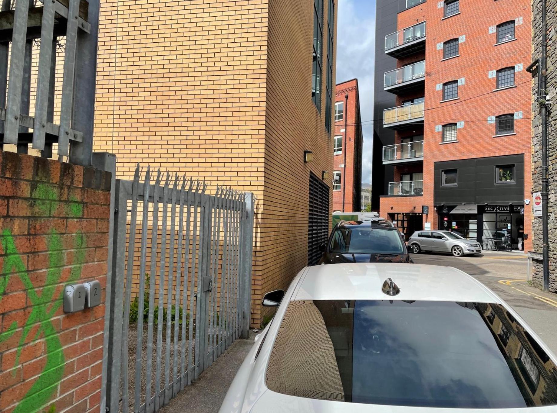 New Modern Apt In The City & Close To Stadiums Cardiff Eksteriør bilde