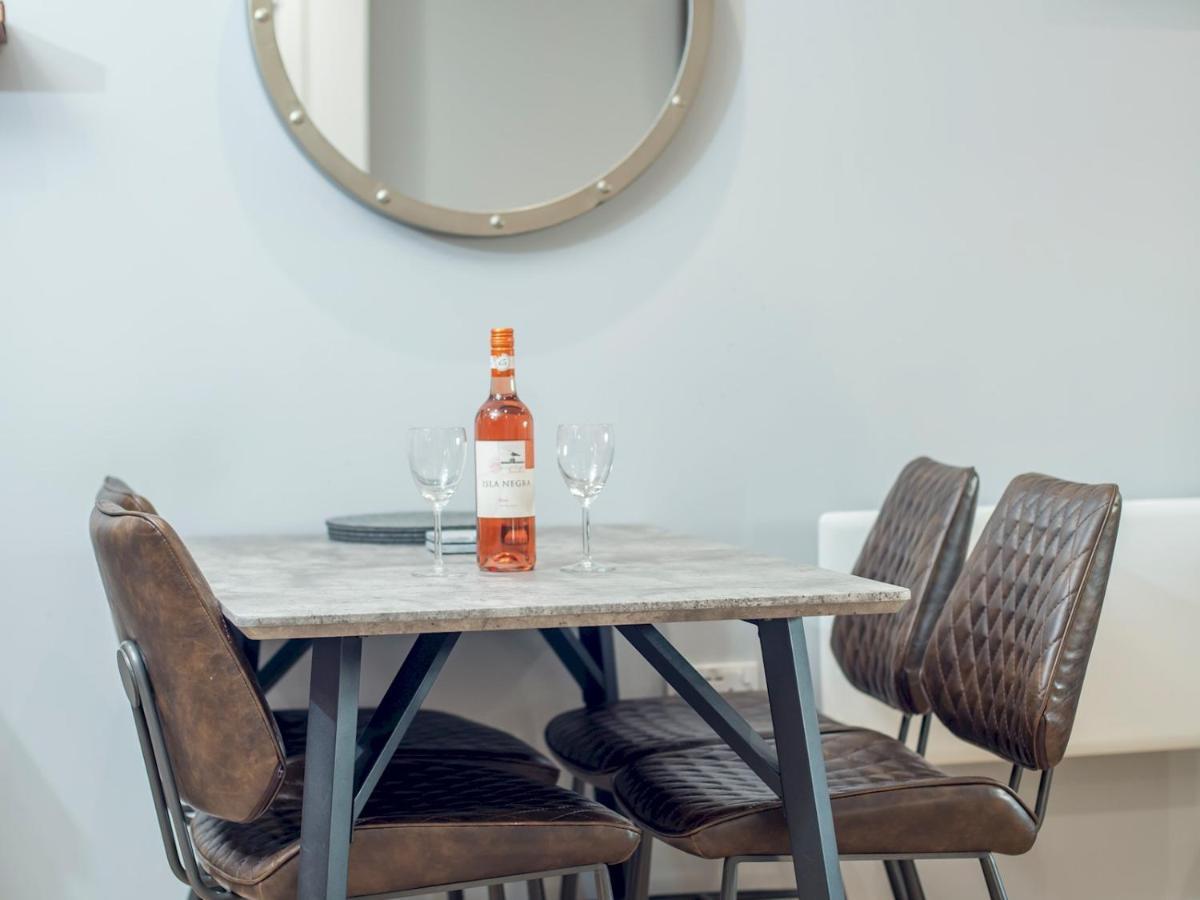 New Modern Apt In The City & Close To Stadiums Cardiff Eksteriør bilde
